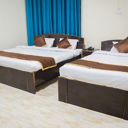Oyo 11515 The Lily Guest House Шиллонг Экстерьер фото
