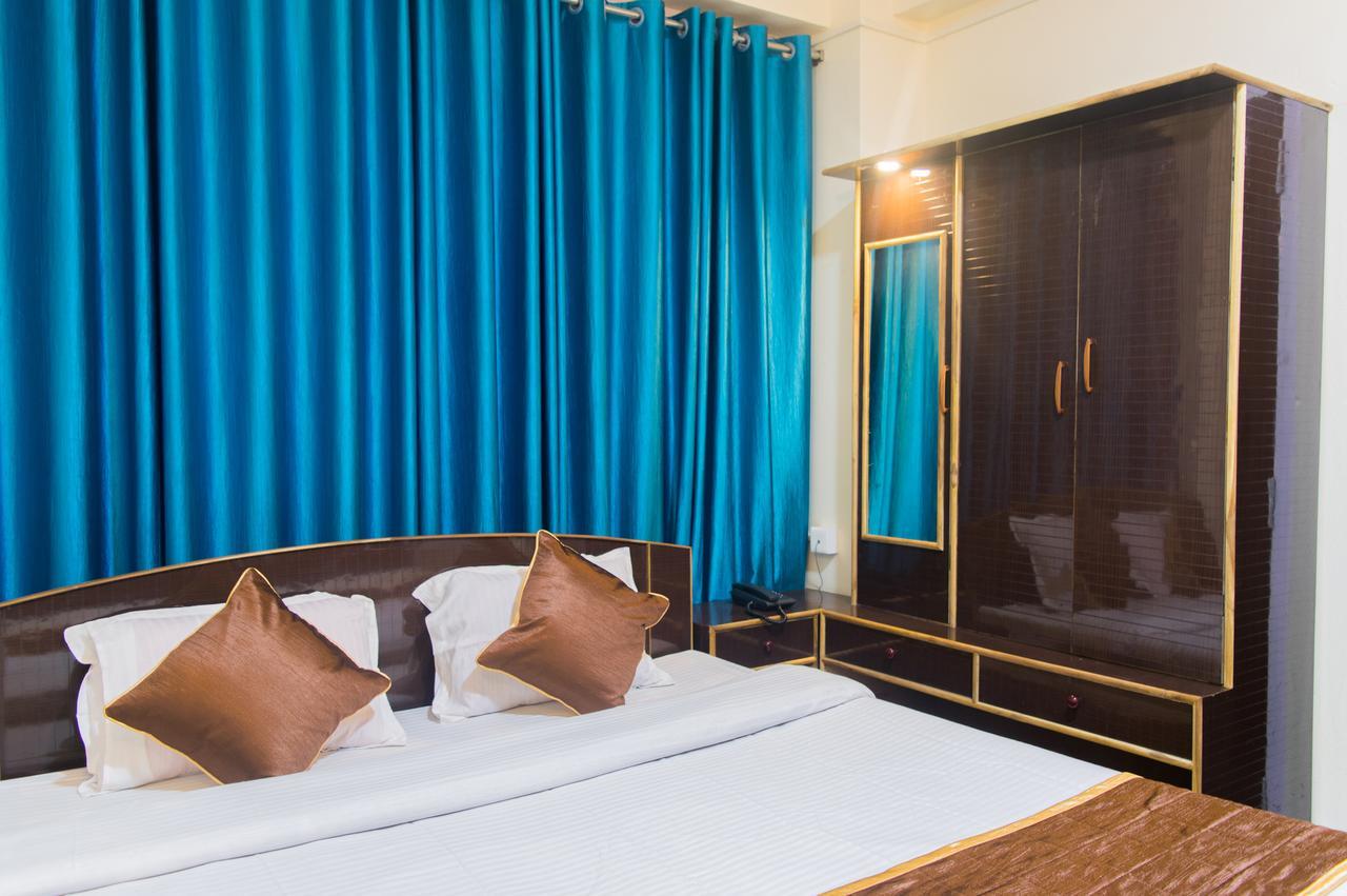 Oyo 11515 The Lily Guest House Шиллонг Экстерьер фото