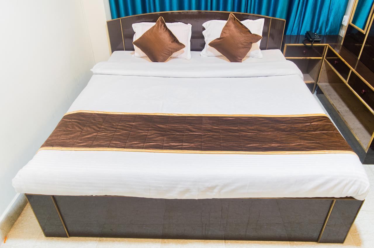 Oyo 11515 The Lily Guest House Шиллонг Экстерьер фото